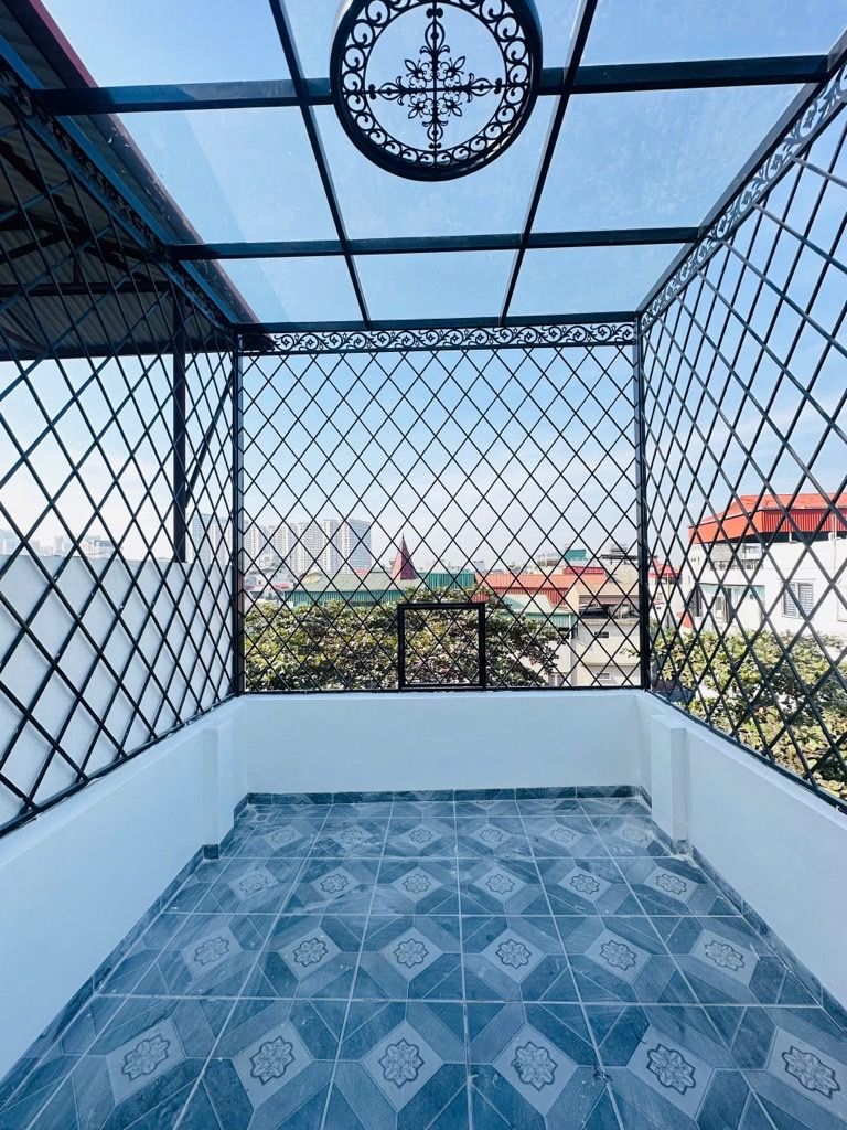 NHÀ MẶT PHỐ - CỔ NHUẾ -KINH DOANH CÁC LOẠI HÌNH - THANG MÁY – GIÁ 1X TỶ